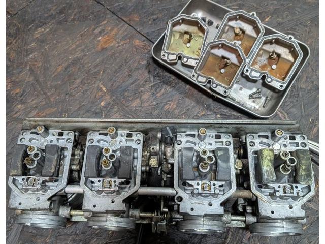 キャブレター内部錆、汚れジェット類洗浄