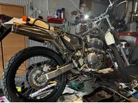 ＡＵＴＯ　ＳＨＯＰ　白鳥輪業