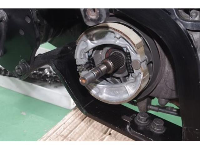 ｐｃｘトライク リヤブレーキシュー交換 ｐｅｒｆｏｒｍａｎｃｅ ｂｒｏｔｈｅｒ ｓ パフォーマンス ブラザーズ の作業実績 19 06 04 バイクの整備 メンテナンス 修理なら グーバイク