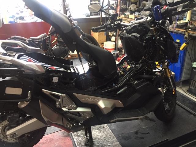 X-ADV スピードセンサーセット取付（（有）佐上商会 空港店の