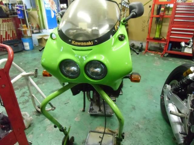 送料198円 ゼファー400 Ninja250R リアブレーキパッド GPX250R KR-1S ZXR250R ザンザス GPX400R  GPZ400R ZX-4 GPZ500S 550リヤパットTOKICO 使い勝手の良い