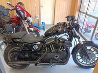 個人売買で購入されたXL883Rの総点検、カスタム。こちらは作業完了後の画像です。商品説明には書かれていない事ばかりで、とても驚きました。