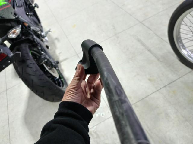 Ninja250 ハンドル交換 EX250L ニンジャ２５０（ＭＯＴＯ ＢＡＣＫＳ（モトバックス）豊中店の作業実績  2023/12/30）｜バイクの整備・メンテナンス・修理なら【グーバイク】