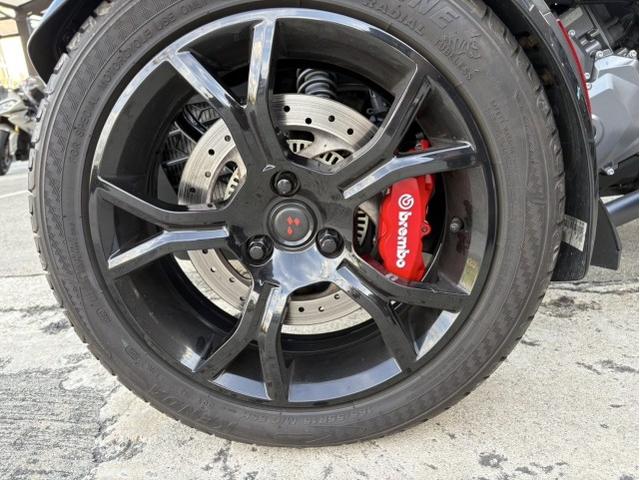 キャリパーをＢＲＥＭＢＯ　ＲＥＤへ塗装。