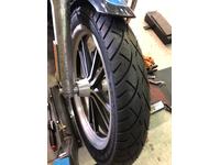 フロントタイヤ　メッツラー ME 888 MARATHON
100/90-19