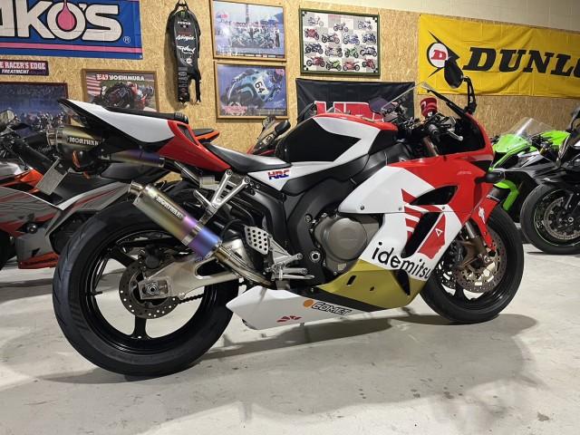 2005年型 CBR1000RR SC57 チェーン交換作業（ＦＡＳＴＥＲの作業実績  2023/11/17）｜バイクの整備・メンテナンス・修理なら【グーバイク】