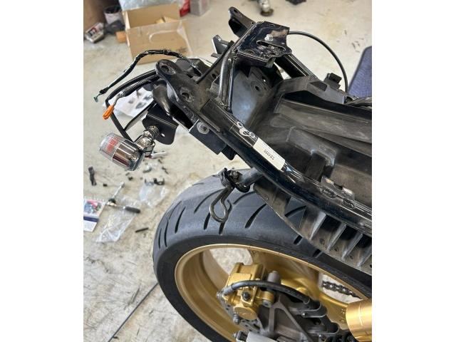 ＣＢ４００ＳＦ ＶＴＥＣ レボ フェンダーレスキット取り付け ウインカー交換 神戸市西区バイクカスタム ホンダ ＮＣ４２ 点検メンテナンス  明石市バイク バイクしらさぎ（ＴＥＣＨＮＩＣＡＬ ＳＨＯＰ しらさぎ 合同会社 しらさぎの作業実績 2024/03/11）｜バイクの整備 ...