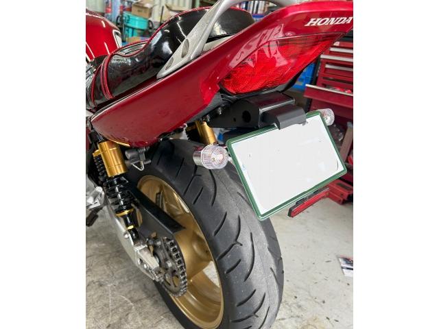 CB400SF VTEC レボ フェンダーレスキット取り付け