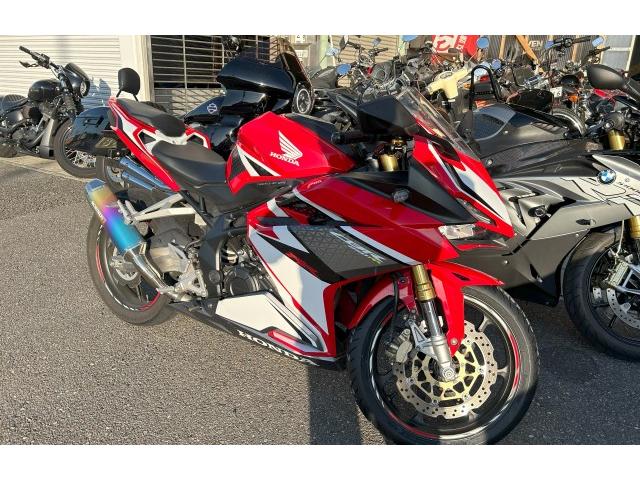 ＣＢＲ２５０ＲＲ タイヤ交換 持ち込みタイヤ交換 神戸市西区バイクタイヤ交換 点検メンテナンス フロントタイヤ交換 明石市バイク ホンダ ＭＣ５１  バイクしらさぎ（ＴＥＣＨＮＩＣＡＬ ＳＨＯＰ しらさぎ 合同会社 しらさぎの作業実績 2024/11/15）｜バイクの整備 ...