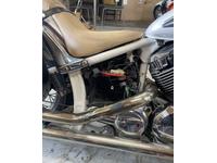 ヤマハ　　ドラッグスター４００　　４ＴＲ　　バッテリー交換