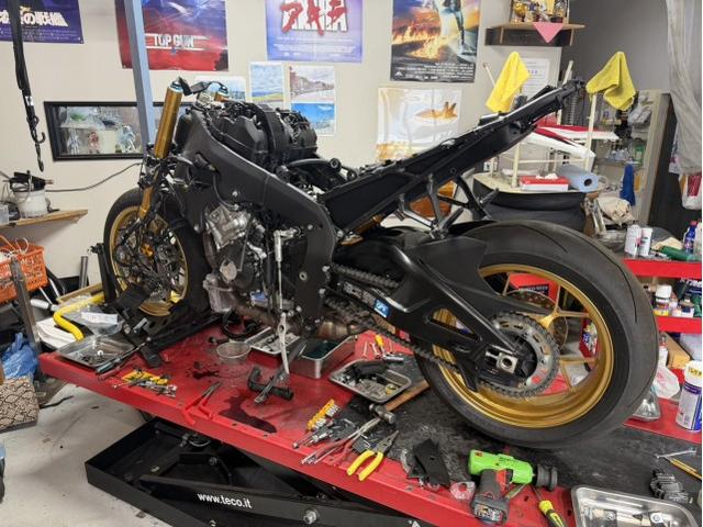 ＣＢＲ１０００ＲＲ－ＲＳＰ修理