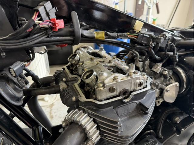カワサキＷ８００　ヘッドカバーガスケット交換