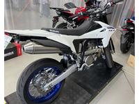 当店のﾚﾝﾀﾙﾊﾞｲｸ　DR-Z4SMになります