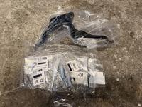 センタースタンドにぐらつきがありましたので、純正部品で新品交換させて頂きました。