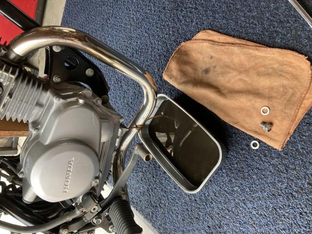 エンジンオイル交換です。