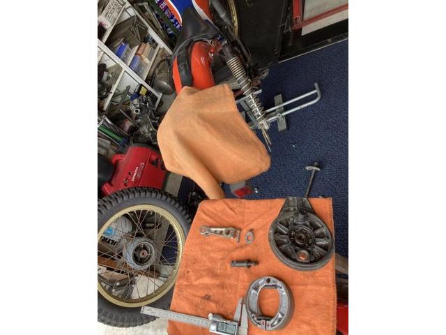 Rブレーキシュー掃除、カム部グリスUPしました