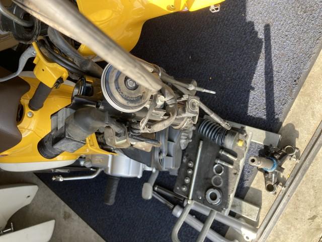 ベアリングとレースを交換後組み立てていきます。