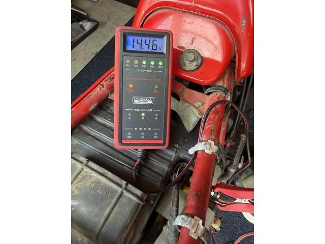 これで充電電圧も規定値近くになりました。
