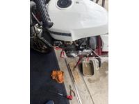 タンククリーナーでさび取り後に水洗いします。
