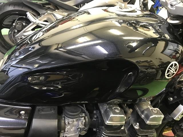 ヤマハ XJR400R タンク 塗装 板金 凹み修正（山田輪業店の作業実績 2020/09/21）｜バイクの整備・メンテナンス・修理なら【グーバイク】