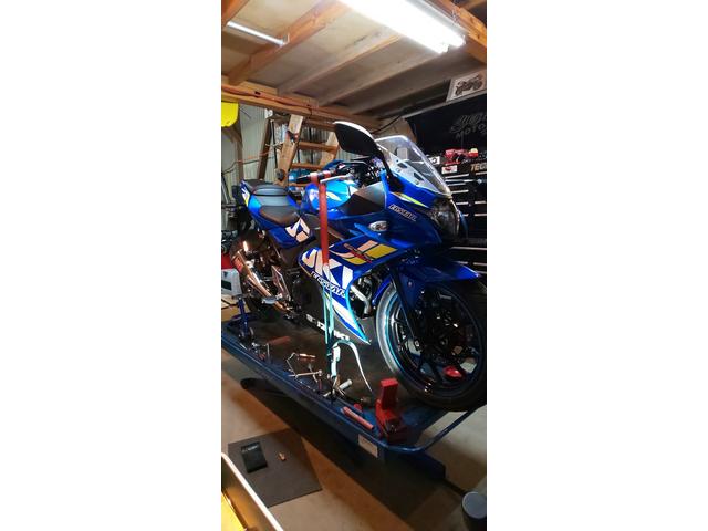 GSX250R SP忠男パワーBOXパイプ取り付け取り付け！2（株式会社