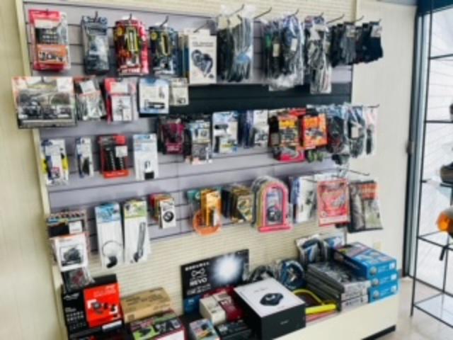 二階にはバイク用品☆